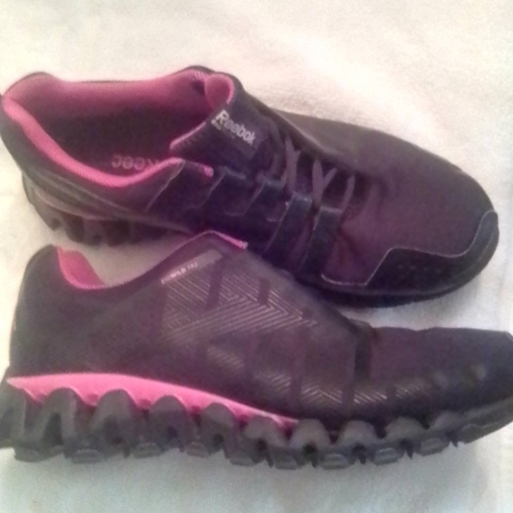 Shoes - Picture 3 of 3